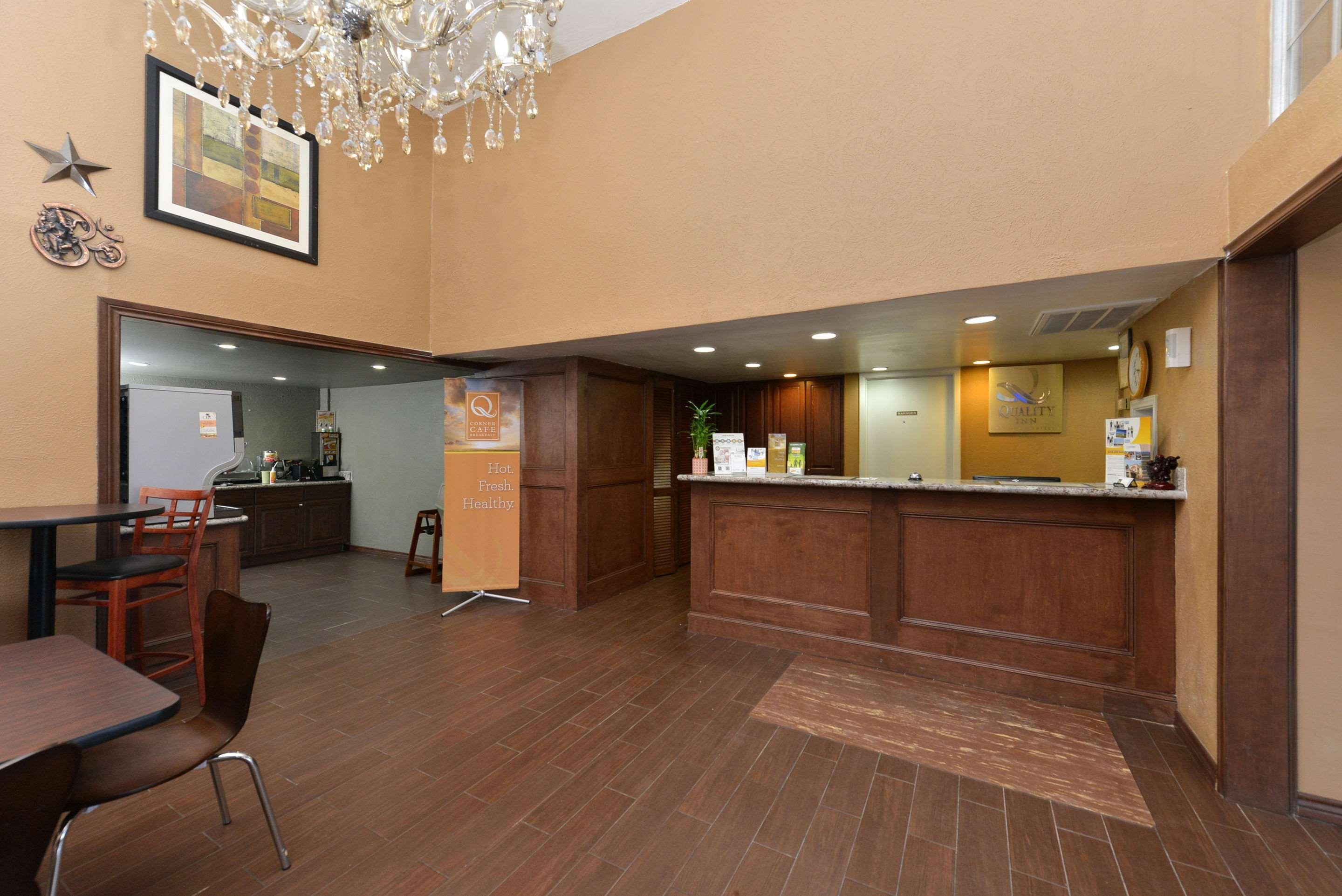 Quality Inn Gonzales Luaran gambar